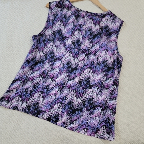 Tahari Sleeveless Blouse Purple Lavender Top Casual Career Pleated - Picture 9 of 13